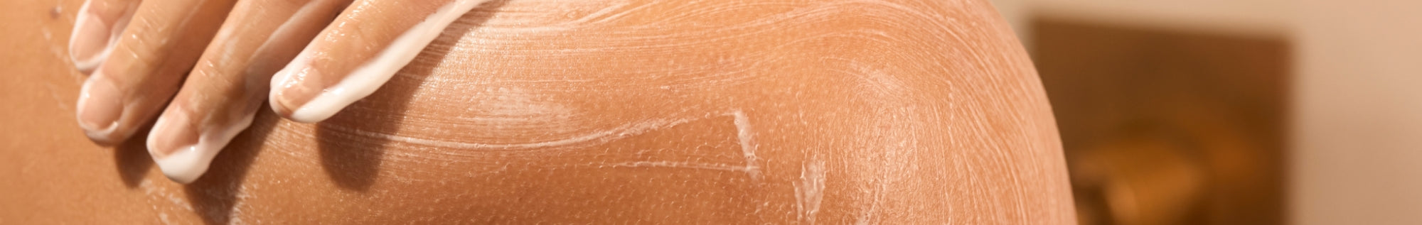 We know sensitive skin goes beyond our faces; so we use the same soothing, premium organic ingredients and Pai philosophy in our Hand & Body range